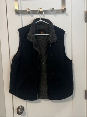 Lee Black Vest with Gray Sherpa Lining